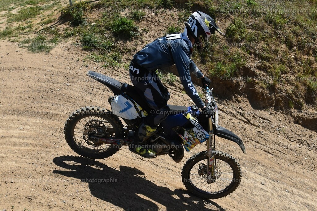 DSC_0243 (2) | Sportfotografie , Motorsport, Motoross, Reitsport, Mointainbike, Enduro,
Landschaft , Outdoor, Eventfotografie, Landschaft, Bilder online bestellen - Realisiert mit Pictrs.com