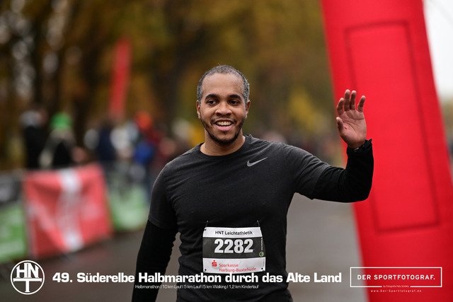 Süderelbe Halbmarathon 2025 I 09.11.2025 I Fotograf_DerSportfotograf.I 00714 | Der Sportfotograf. - Realisiert mit Pictrs.com