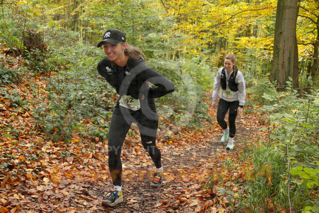 251026_1325_EV4_6917 | Sportfotografie im Rhein-Sieg Kreis, Köln, Bonn, NRW, Rheinland Pfalz, Hessen, etc. Unser Tätigkeitsfeld umfasst den Laufsport vom Volkslauf über den Marathon, Duathlon, Triathon bis zum Ultralauf wie Kölnpfad Ultra oder Schindertrail.