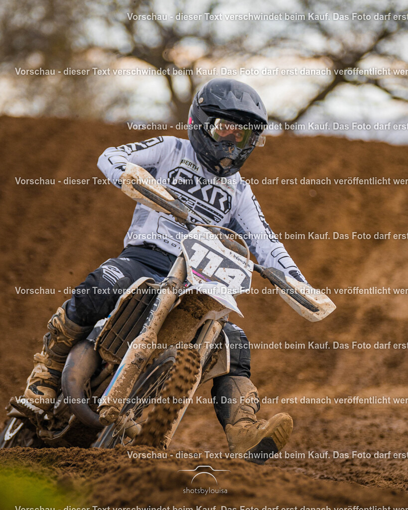 04_13_Bensdorf_Ladies-3645 | Sportfotografin aus Berlin-Brandenburg mit Fokus auf Motocross. Ich halte deine sportliche Leistung und echte Emotionen auf und neben der Strecke professionell fest. Entdecke die Fotos von deinem Rennen und bestelle sie direkt hier im Shop.