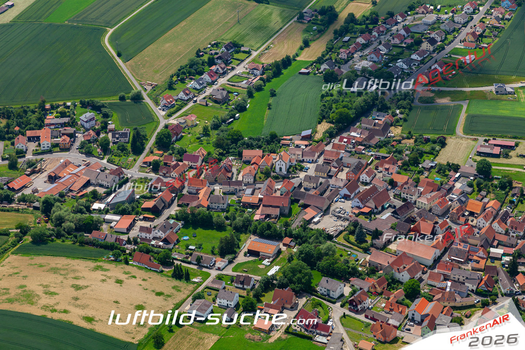 aktuelles Luftbild von  Kleinsteinach  - Luftaufnahme wurde 2019 von https://frankenair.de mittels Flugzeug (keine Drohne) erstellt.