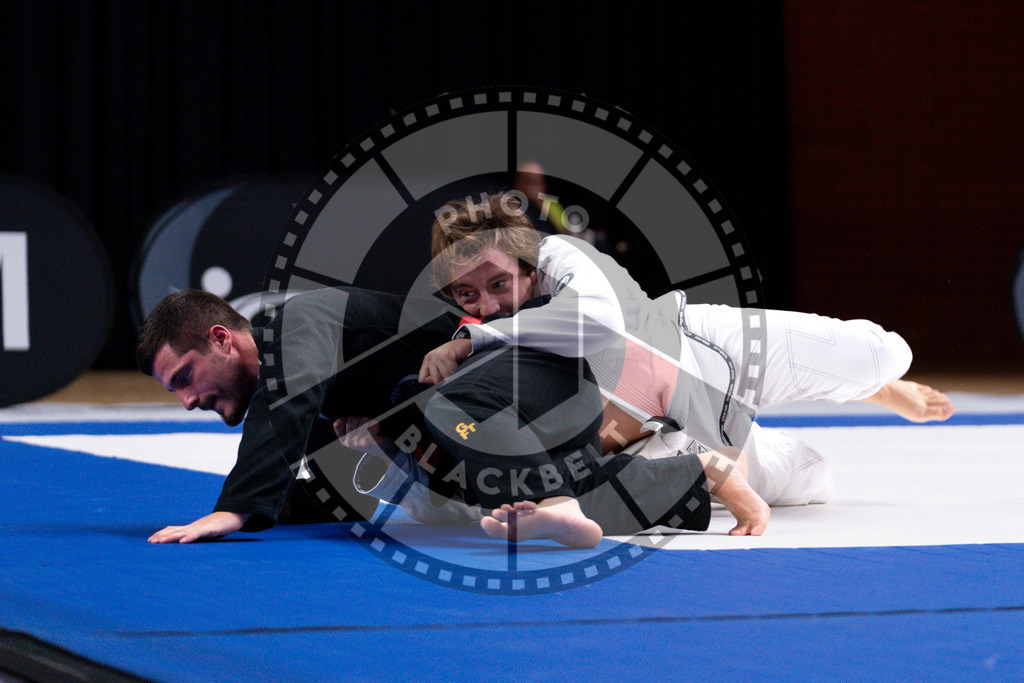 20241013PBB4927 | Athletes compete during the AJP Tour Europe Continental Jiu-Jitsu Amateurs & Masters Championship on October 13, 2024 in Almere near Amsterdam, Netherlands. © Chiara Dazi / photoblackbelt