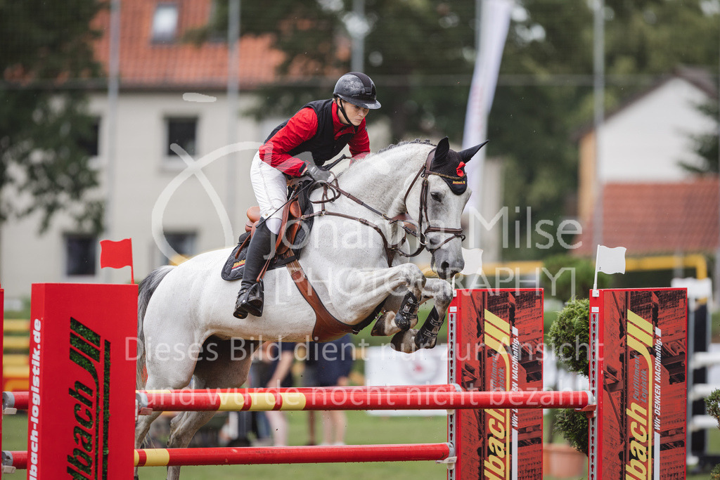 230715_LC_Stil-M-606 | Deine schönsten Turniermomente als professionelle Fotos! Entdecke hochwertige Pferdesport-Fotografie im Online-Shop. Jetzt Fotos finden & bestellen!