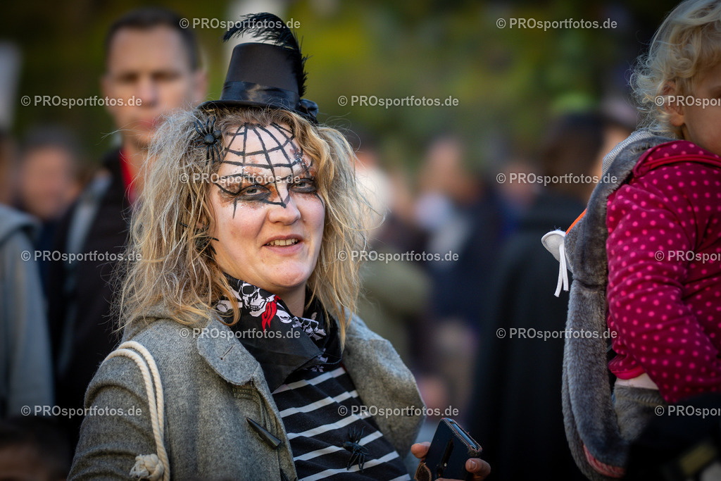 Halloween Run 2022 in Koeln, 31.10.2022 | Impressionen vom Halloween Run 2022 am 31.10.2022 in Koeln (Forstbotanischer Garten Rodenkirchen). Foto: BEAUTIFUL SPORTS/Axel Kohring