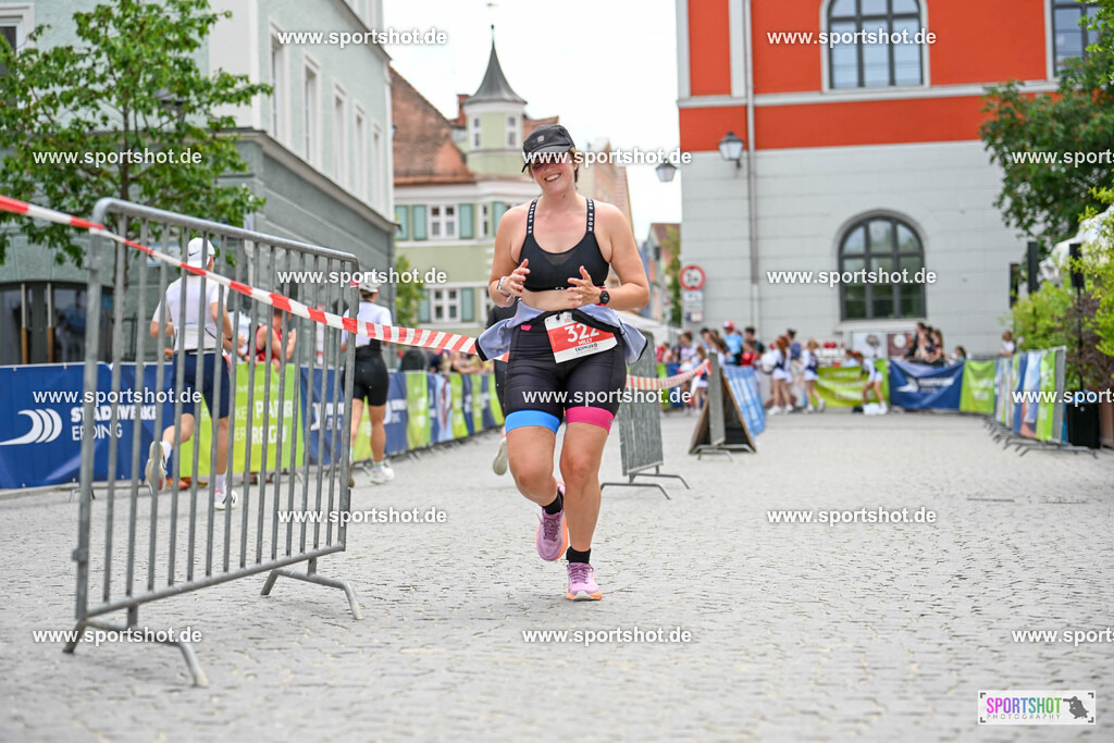 SZI_8257 | Stadttriathlon Erding 2025. #yourpictrs #sportshot_your_pictrs @Sportshotphotography #stadttriathlonerding Copyright: www.sportshot.de