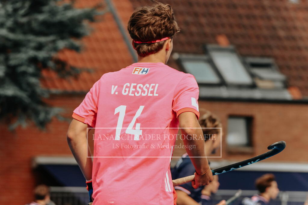 EM_MU18_F_GER-FRA_Lille_bearbeitet (135 von 433) | lanaschraderfotografie - Realisiert mit Pictrs.com