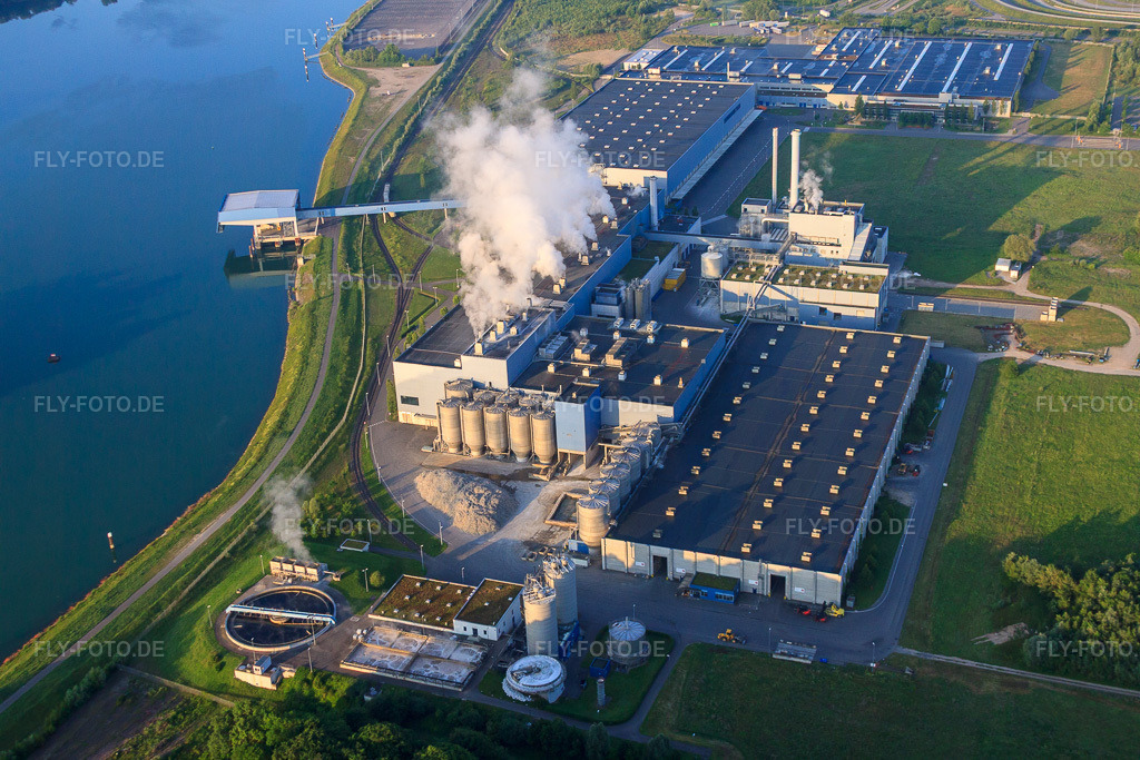 Luftbild: Papierfabrik Palm GmbH & Co. KG | Werk Wörth am Rhein in Wörth am Rhein im Bundesland Rheinland-Pfalz in Deutschland. Foto: IMG_64820.jpg vom 18.05.2014 durch Werner Riehm/FLY-FOTO.deWerk Wörth: Palm Gruppe