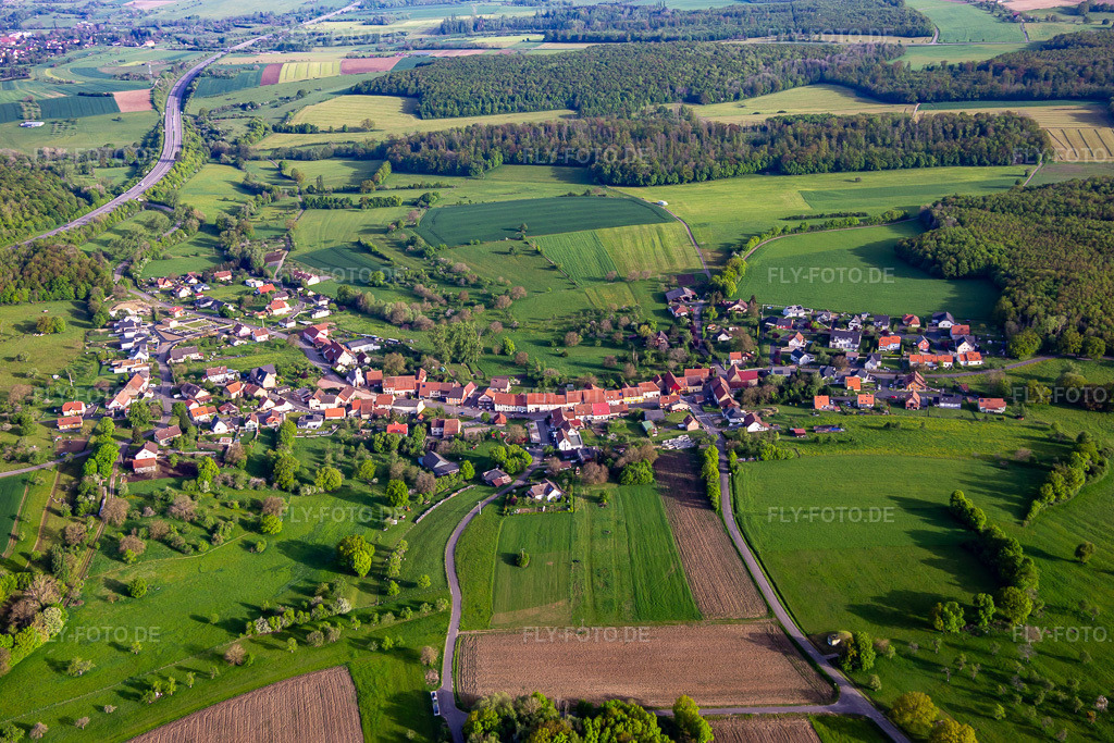 Luftbild: Ortsansicht in Rimsdorf im Bundesland Bas-Rhin in Frankreich. Foto: IMG_140636.jpg vom 01.05.2024 durch Werner Riehm/FLY-FOTO.de