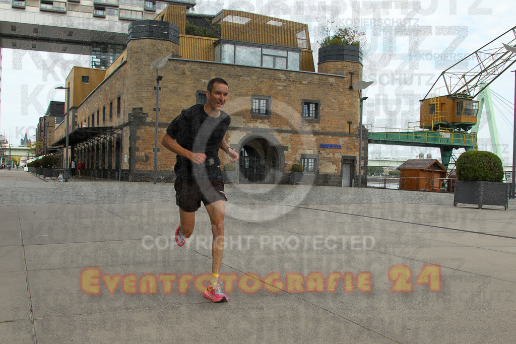 250920_1317_EV4_5185 | Sportfotografie im Rhein-Sieg Kreis, Köln, Bonn, NRW, Rheinland Pfalz, Hessen, etc. Unser Tätigkeitsfeld umfasst den Laufsport vom Volkslauf über den Marathon, Duathlon, Triathon bis zum Ultralauf wie Kölnpfad Ultra oder Schindertrail.