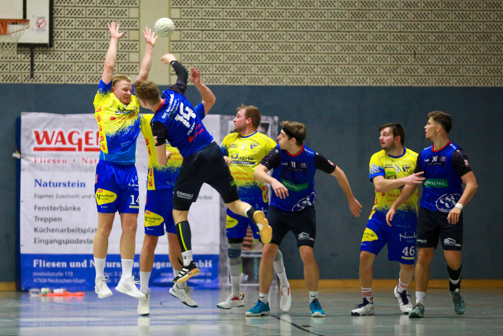 SVN_OscRheinhausen_021124_077 | Bildergalerie von Sport-Ereignissen aber auch von weiteren spannenden Dingen - nicht nur vom Niederrhein. In Anlehnung an den bekannten Spruch von Hanns Dieter Hüsch heißt das Motto: "Niederrhein ist überall".  - Realisiert mit Pictrs.com