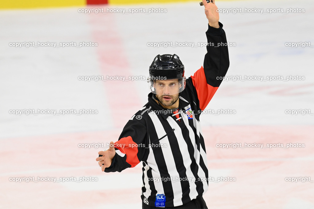 EK Zeller Eisbären vs. EC KAC Future Team 5.11.2022 | LEHNER Moritz, MILOVANOVIC Jakob, Referee