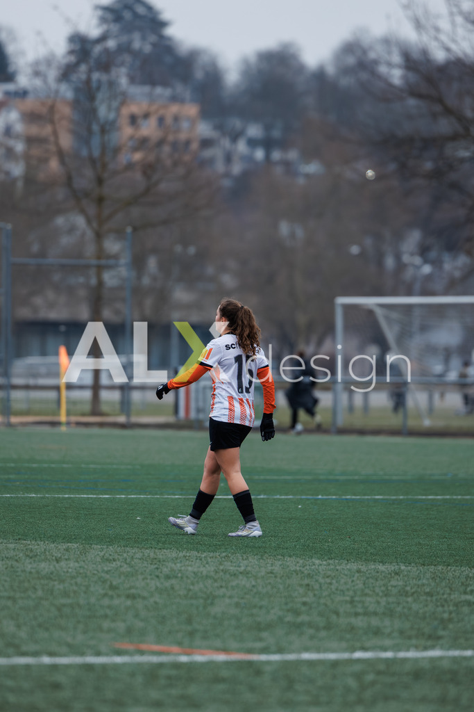 Fußball I Frauen I Saison 2025-2026 I Freundschaftsspiel I FC Aarau Frauen - SC Freiburg U20 I 24.01.2026 | 15 Johanna Menge (SC Freiburg U20) – Mittelfeld - Realisiert mit Pictrs.com