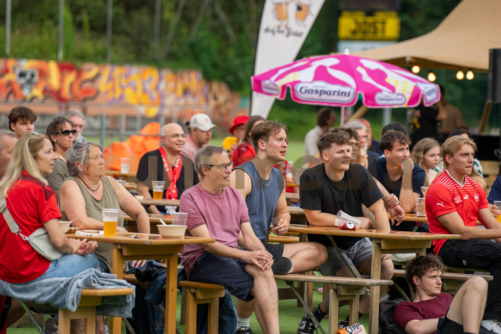 137_Public Viewing Reinach - Achtelfinale Schweiz -Italien EM 2024_kunzmedia.ch | OnlineShop für Bilder kunzmedia.ch