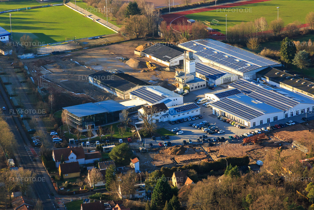 Luftbild: Quartier Lanzet von Süden mit Hagebau Kompakt - Gillet Baustoffe GmbH in Herxheim bei Landau im Bundesland Rheinland-Pfalz in Deutschland. Foto: IMG_076477.jpg vom 05.01.2015 durch Werner Riehm/FLY-FOTO.deGillet Webseite