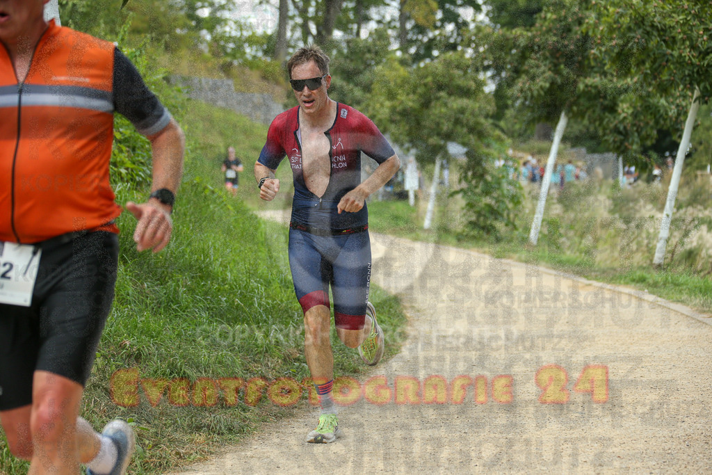 250824_1349_EX1_3890 | Sportfotografie im Rhein-Sieg Kreis, Köln, Bonn, NRW, Rheinland Pfalz, Hessen, etc. Unser Tätigkeitsfeld umfasst den Laufsport vom Volkslauf über den Marathon, Duathlon, Triathon bis zum Ultralauf wie Kölnpfad Ultra oder Schindertrail.