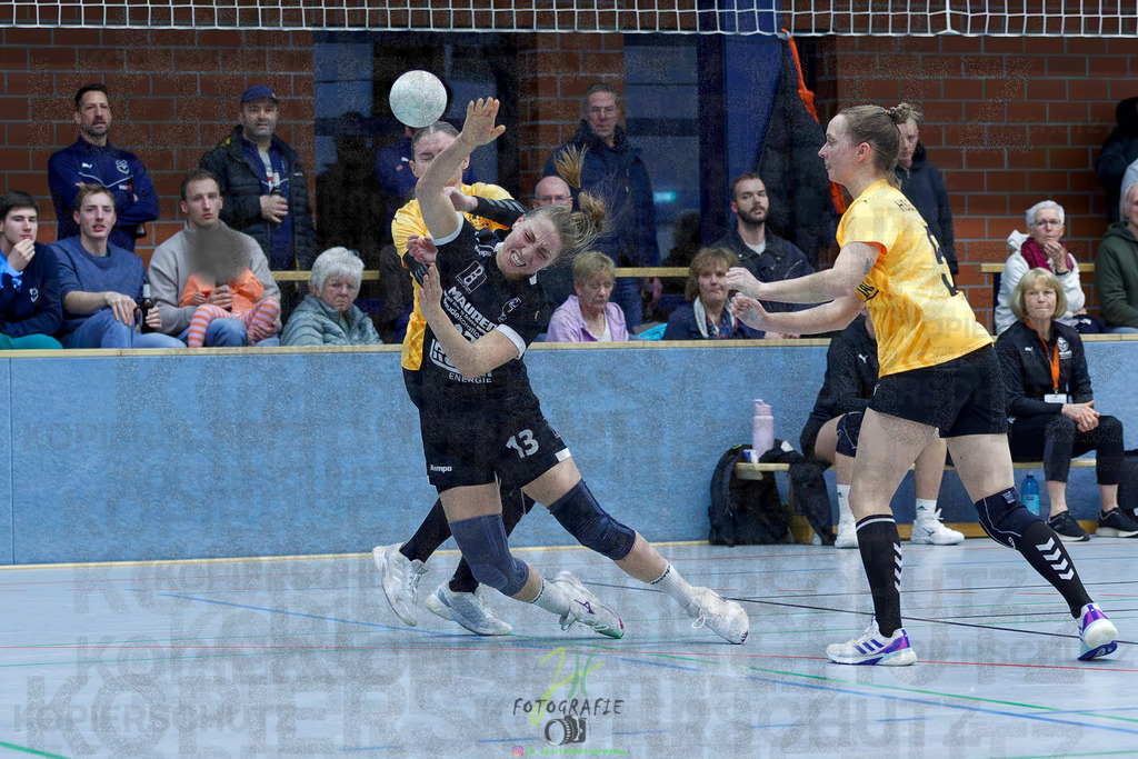 Handball Frauen Oberliga Mitte, HSG Eibelshausen/Ewersbach - HSG Lumdatal | Handball Frauen Oberliga Mitte, HSG Eibelshausen/Ewersbach - HSG Lumdatal am 21.02.2026 in Dietzhölztal-Steinbrücken (Sporthalle am Hammerweiher)Photo © 2026 - Jörg Heinrich - Realisiert mit Pictrs.com