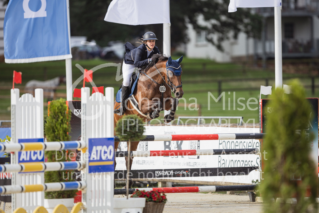 230730_BHO_M1-Spr-310 | Deine schönsten Turniermomente als professionelle Fotos! Entdecke hochwertige Pferdesport-Fotografie im Online-Shop. Jetzt Fotos finden & bestellen!