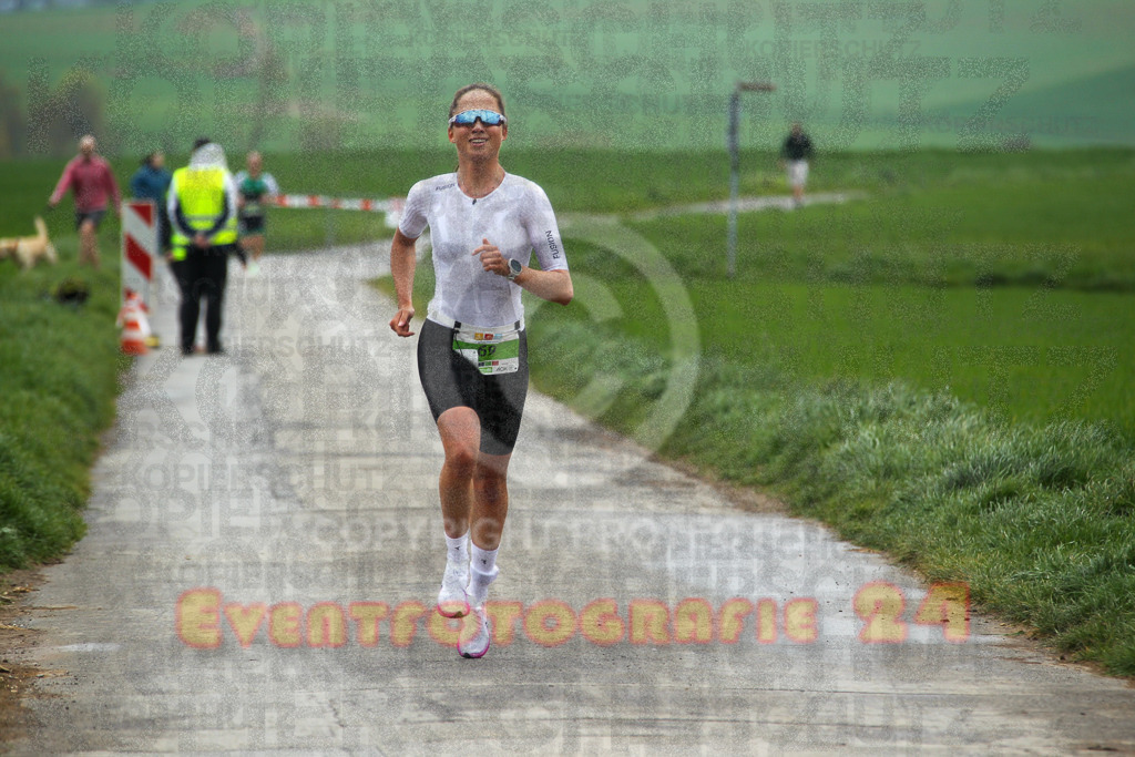 250413_1043_EV4_6933 | Sportfotografie im Rhein-Sieg Kreis, Köln, Bonn, NRW, Rheinland Pfalz, Hessen, etc. Unser Tätigkeitsfeld umfasst den Laufsport vom Volkslauf über den Marathon, Duathlon, Triathon bis zum Ultralauf wie Kölnpfad Ultra oder Schindertrail.