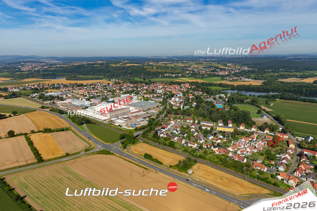 Das Luftbild der Stadt Redwitz an der Rodach wurde 2021 vom Flugzeug heraus erstellt (keine Drohne) Aufnahmehöhe ca.450 Meter- hohe Bildauflösung und Druck-Qualität garantiert!