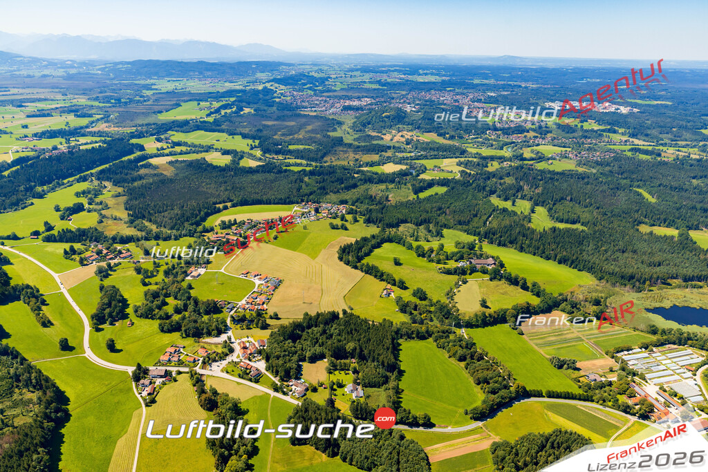 Schöne Luftaufnahme als Geschenk in Reindlschmiede Bad Heilbrunn - Die Luftbildaufnahme wurde 2025 vom UL-Flugzeug heraus erstellt ( keine Drohne ) - Hochauflösende Luftaufnahme -Nicht vergleichbar mit Google Maps oder Satelittenbilder- Die Geschenkidee !Mit Lizenz und Bildrechte bestellbar