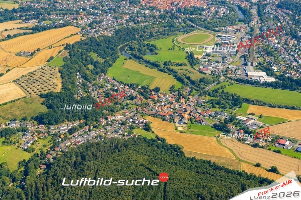 Schrägluftbild  Obermelsungen  Melsungen - Das Luftbild wurde 2025 vom UL-Flugzeug heraus erstellt (ohne Drohne- keine Drohnenaufnahme ) - Hochauflösende Luftaufnahme -Nicht vergleichbar mit Google Maps oder Satelittenbilder- Die Geschenkidee !Mit Lizenz und Bildrechte bestellbar