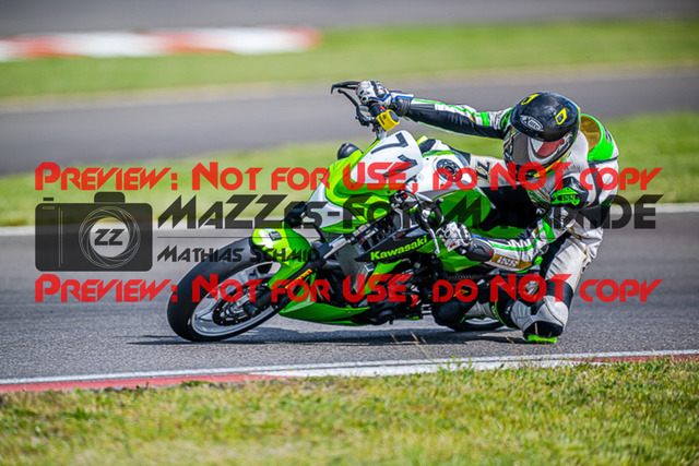 MaZZes_FotoMatrix_220506_91220 | Fotograf Mathias Schmid
Sportfotograf,
Eventfotograf,
Hochzeitsfotograf,
Portraitfotograf