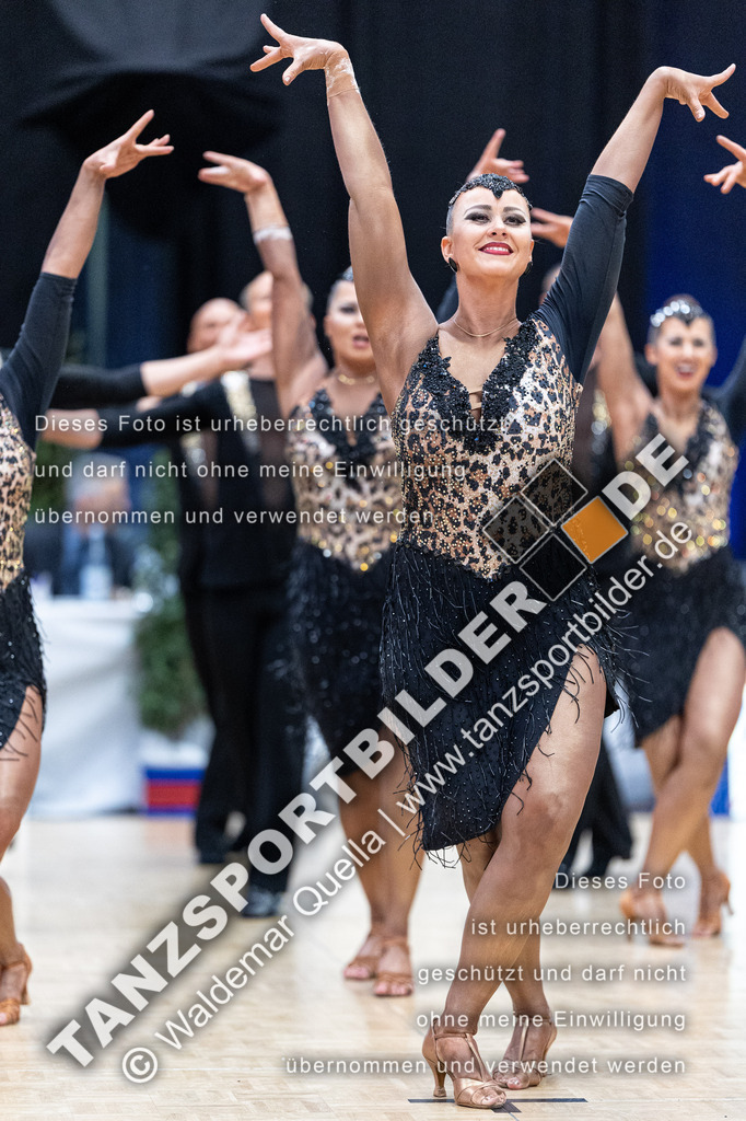 20240406-11755 | Hier finden Sie Tanz Bilder vom Latein und Standard Formationen tanzen. Sportbilder vom Tanzsport. Schöne Fotos und von Weltmeisterschaft, Europameisterschaft, Bundesliga, Regionalliga, Oberliga und Landesliga sowie von GOC Stuttgart, DanceComp, WM Bremen