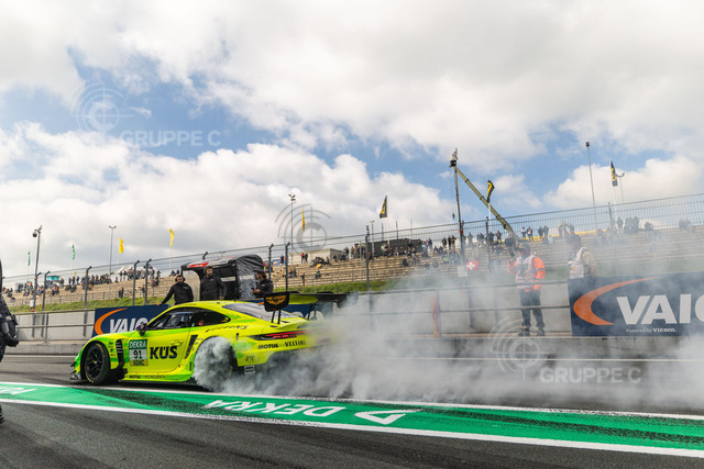 DTM125_042516464107383JS_JS | DTM, 1. + 2. Rennen Oschersleben 2025 - Foto: Gruppe C Photography; #91 Porsche 911 GT3 R (992), Manthey EMA: Thomas Preining - Realisiert mit Pictrs.com