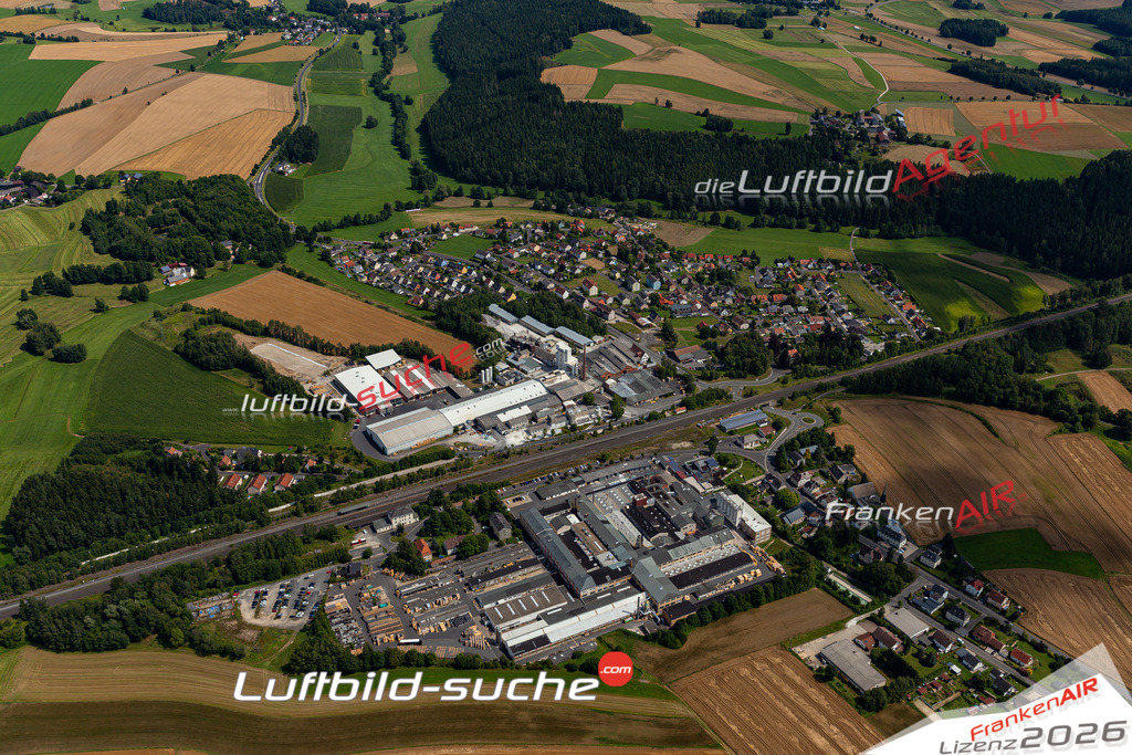 Aktuelles Luftbild von Holenbrunn Wunsiedel Kauf mit Lizenz / Bildrechten möglich- Die Luftaufnahme wurde 2021 mittels UL-Flugzeug erstellt ( keine Drohne ) - hochauflösende Kamera-Systeme von  Canon -Beste Qualität - Für grossformatige Ausdrucke geeignet. Die Geschenkidee !