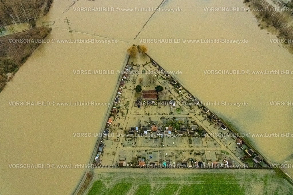 Luenen231204632Lippe | Luftbild vom Hochwasser der Lippe, Weihnachtshochwasser 2023, Fluss Lippe tritt nach starken Regenfällen über die Ufer, Überschwemmungsgebiet Kleingartenverein KGV Grüne Insel, Dreieckform, Waltrop, Ruhrgebiet, Nordrhein-Westfalen, Deutschland