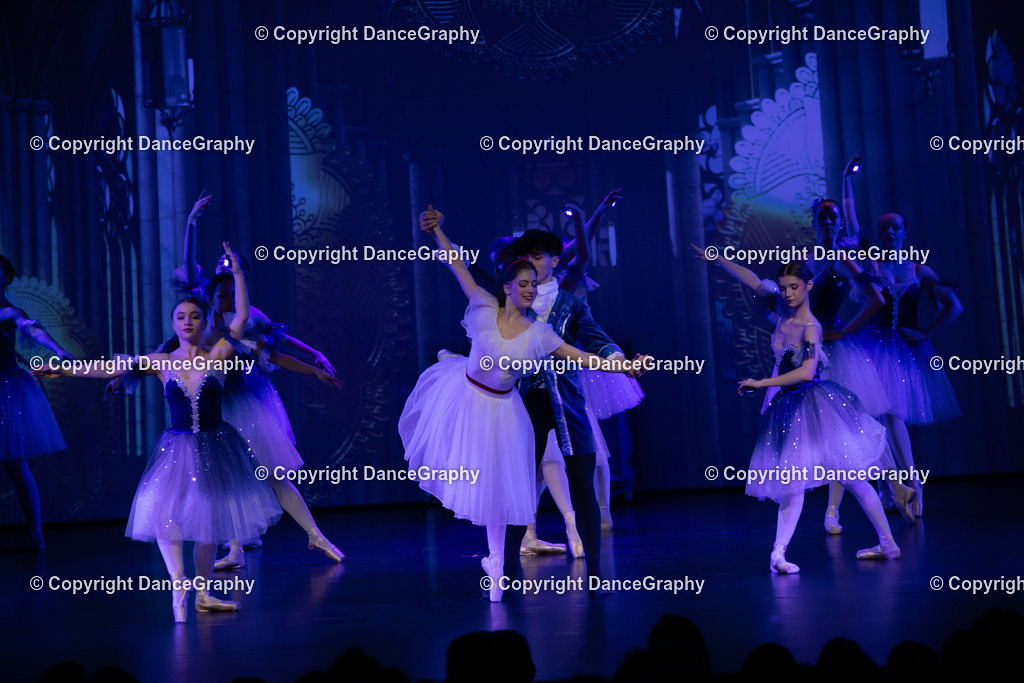 GPHY1597 | DanceGraphy - Realisiert mit Pictrs.com