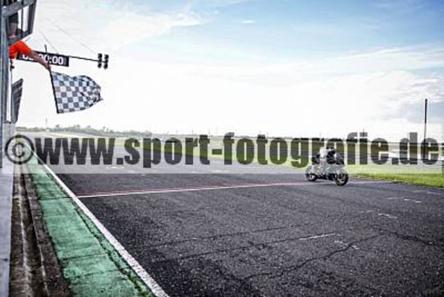 pube3604 | Professionelle Fotos von Sportveranstaltungen, aber auch Hochzeiten und anderen Events. - Realisiert mit Pictrs.com