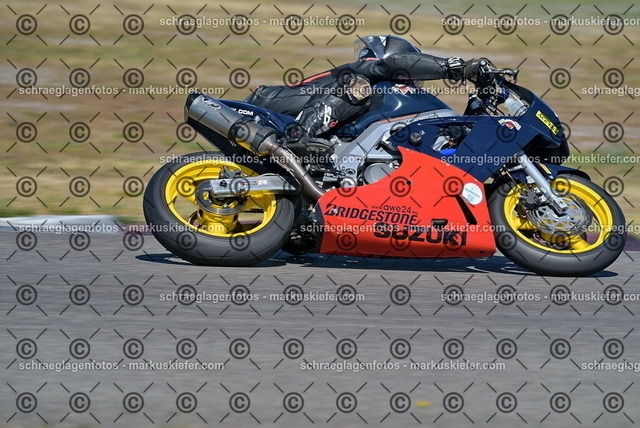 26bt04-0675 | markuskiefer.com - Realisiert mit Pictrs.com