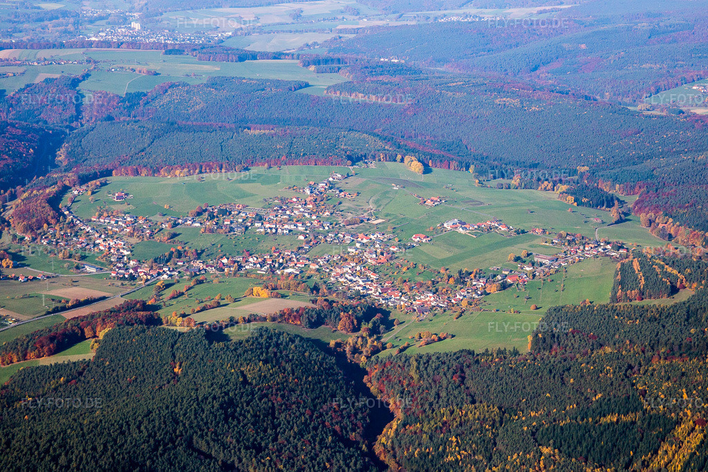Luftbild: Ortsansicht im Ortsteil Würzberg in Michelstadt im Bundesland Hessen in Deutschland. Foto: IMG_085000.jpg vom 01.11.2015 durch Werner Riehm/FLY-FOTO.de