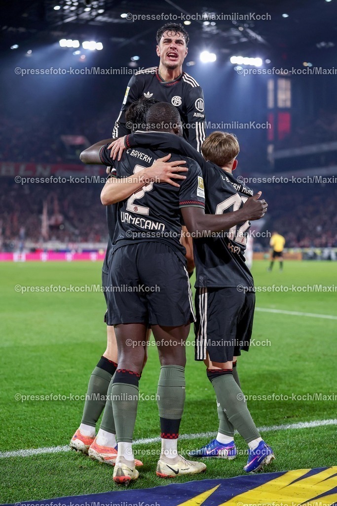 1FC14012601060 | 14.01.2026, Fußball, 1. FC Köln - FC Bayern München, 1. Fußball Bundesliga, 17. Spieltag, RheinEnergie-STADION, Saison 2025 2026: Torjubel nach dem Tor zum 2:1 durch Torschütze Min-jae Kim (FC Bayern Muenchen #03) zusammen mit Dayot Upamecano (FC Bayern Muenchen #02) Lennart Karl (FC Bayern Muenchen #42) Aleksandar Pavlovic (FC Bayern Muenchen #45)   DFB regulations prohibit any use of photographs as image sequences and or quasi-video.