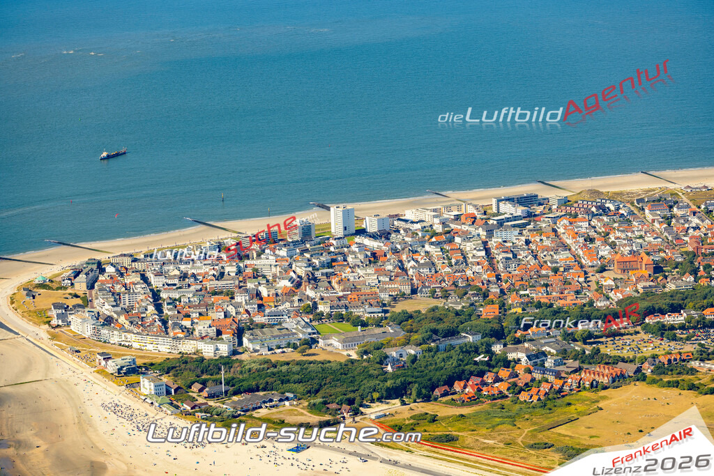 Aktuelles Luftbild von  Norderney - Die Luftaufnahme wurde 2022 mittels UL-Flugzeug erstellt ( keine Drohne ) - hochauflösende Kamera-Systeme von  Canon -Beste Qualität - Für grossformatige Ausdrucke geeignet. Die Geschenkidee !