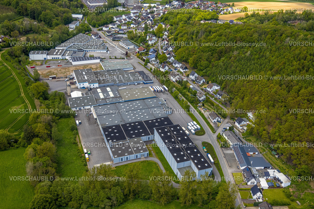 Sundern230504864 | Luftbild, Gewerbegebiet mit Lebensmittelhändler, Recklinghausen, Sundern, Sauerland, Nordrhein-Westfalen, Deutschland