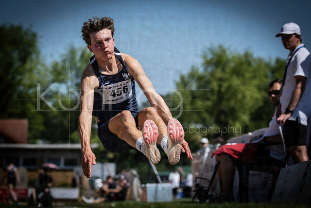 B&amp;S Kurpfalz Gala; Weinheim, 23.05.2026 | WEINHEIM, GERMANY - MAY 24:   Henrik Scholz (GER/Wiesbadener LV) during the B&amp;S Kurpfalz Gala am 23.05.2026 at the  Sepp-Herberger-Stadium in Weinheim (Baden-Wuerttemberg / Germany).