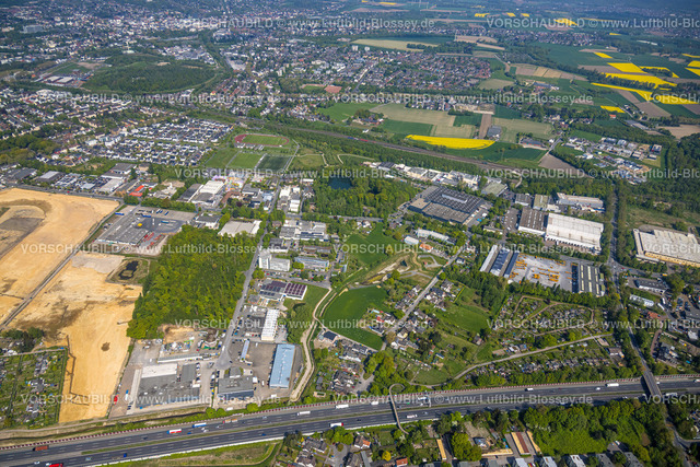 Recklinghausen220501043 | Luftbild der ehemaligen Trabrennbahn Recklinghausen, an der Autobahn A2, mit nördlicher Tangente der Blitzkuhlenstraße,  König-Ludwig, Recklinghausen, Ruhrgebiet, Nordrhein-Westfalen, Deutschland
