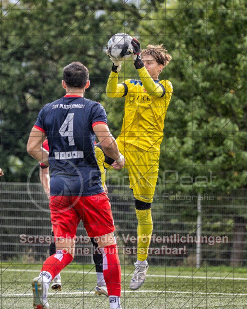 20250726_184144_0119-Bearbeitet-2 | #,TSV Bad Boll (rot/schwarz) vs. TSVGG Plattenhardt (blau/rot), Fussball, DB-Regio-WFW-Pokal - wfv, 1.Runde, Saison 2025/2026, Kunstrasenplatz, Erlengarten 37, 73087 Bad Boll, 26.07.2025 - 17:30 Uhr,Foto: PhotoPeet-Sportfotografie/Peter Harich