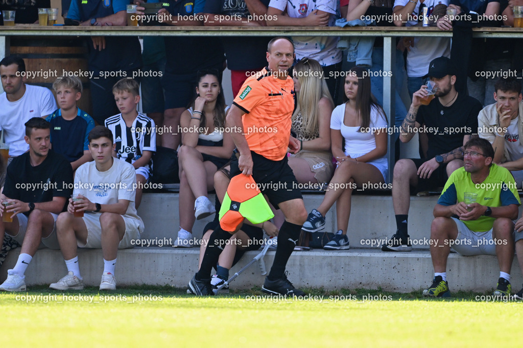 SV Malta vs. ATUS Velden | Michael Moser Referee, SV Malta fans, SV Malta vs. ATUS Velden, SV Malta vs. ATUS Velden am 19.08.2025 in Malta (Sportplatz Malta), Austria, (Photo by Bernd Stefan)