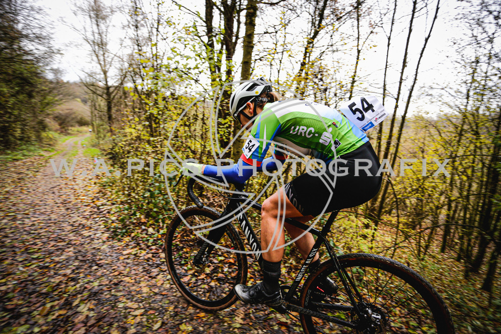 ..... | AUSTRIA, 24.11.24, 3.Radquerfeldein GP um das Sportzentrum Gunskirchen Image shows: Photo: Wapics / Andreas Willdoner