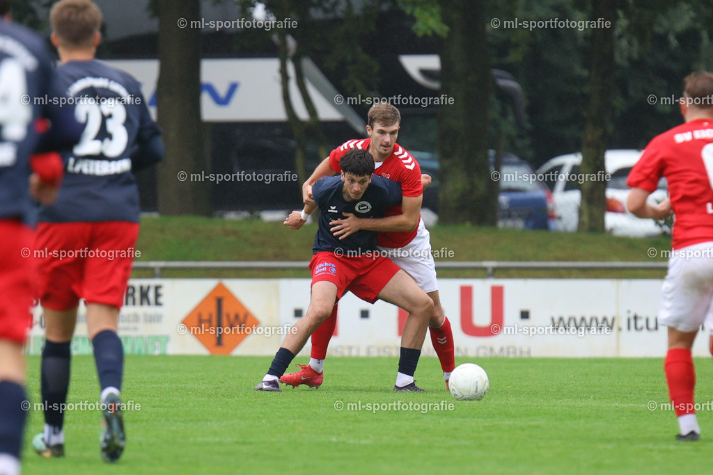 IMG_7948 | Albin Nishori (4, SV Eichede) im Zweikampf - Realisiert mit Pictrs.com