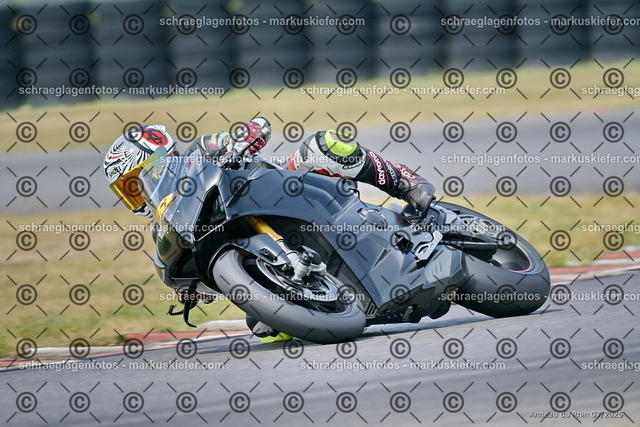 25bt04-1546 | markuskiefer.com - Realisiert mit Pictrs.com