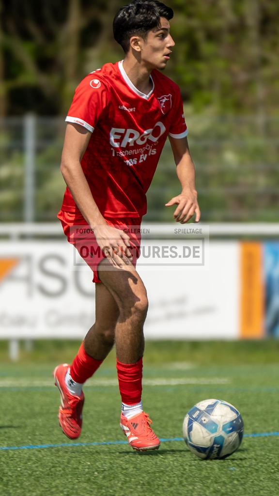 _OMG2827 | www.omgpictures.de, Sportfotograf, Verein, Fotograf, Baden Württemberg, Stuttgart, Heilbronn, omgpictures, Spieltag,  - Realisiert mit Pictrs.com