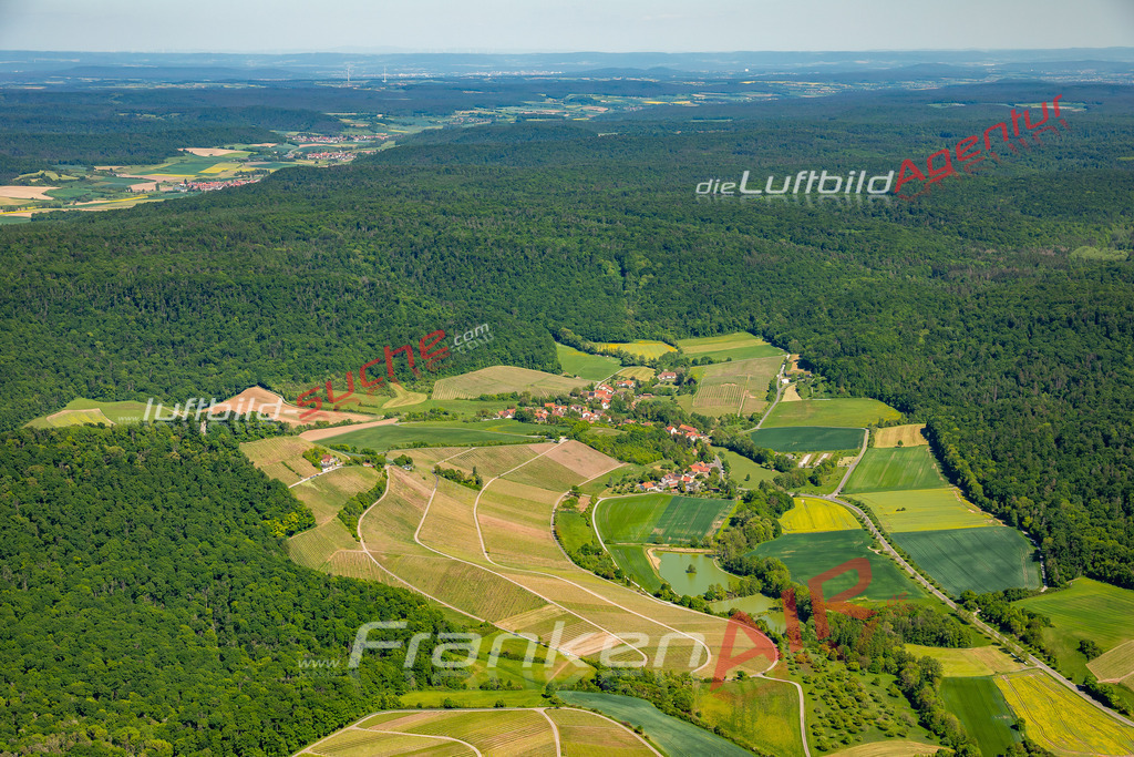 handthal-oberschwarzach-luftbild-aufnahme-1665-jahr-2025 | Klassische Luftaufnahme ohne Drohne zeigt:Handthal bei Oberschwarzach - Die Luftbildaufnahme wurde 2025 vom UL-Flugzeug heraus erstellt ( keine Drohne ) - Hochauflösende Luftaufnahme -Nicht vergleichbar mit Google Maps oder Satelittenbilder- Die Geschenkidee !Mit Lizenz und Bildrechte bestellbar
