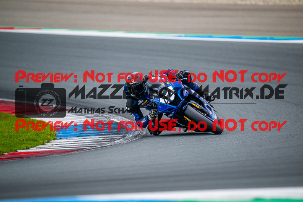 MaZZes_Fotomatrix_20230819_6007705_1975 | R7