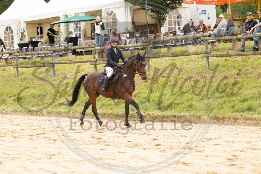 994A8689 | sabrinanicolaifotografie - Realisiert mit Pictrs.com