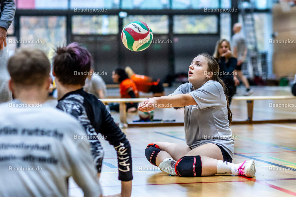 2024-00111456-3-Icke-Cup-Berlin |  16.11.2024; Berlin Foto: Gerold Rebsch - www.beachpics.de