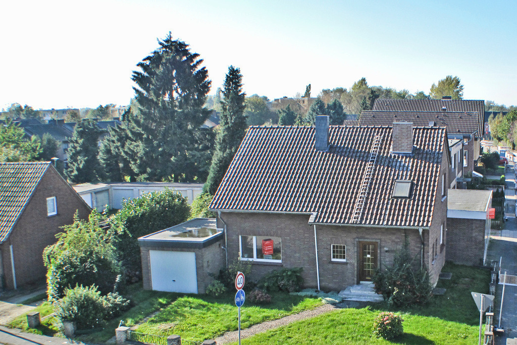 Ackerstr.  001 | Foto, Video, Fotografie, Videografie, Fotobox, DJ, Discjockey, Musik, Musikbox, Veranstaltung, Photobooth, Amazon, Ebay, Buchtipp, Bestseller, Autor, Verlag, Buch, Wesel, Hamminkeln, NRW, Dinslaken, Rees, Drohne, Hochzeit, Party, Fotobox, Wesel, Fotograf